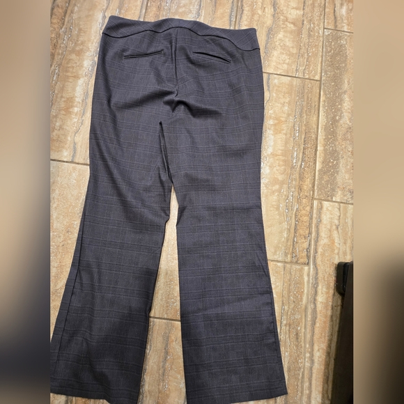 Torrid,Gray Women's Pants, Boot Cut, Plaid, Size 18R - Picture 5 of 5